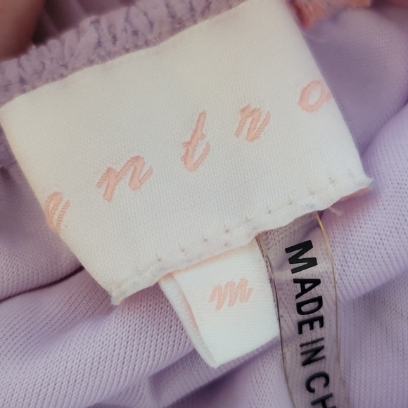 Entro Off Shoulder Tiered Plisse Pleated Midi Dresa Floral Lavender & Pink MD - Picture 8 of 10